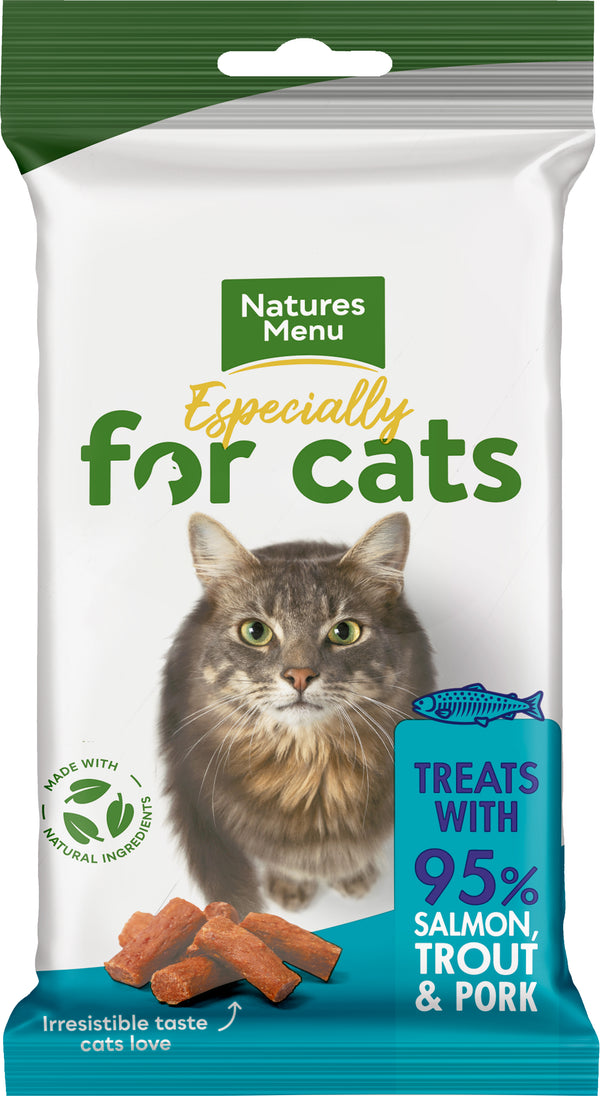 Natures Menu kattesnacks med Laks og Ørret er svært smaksrike godbiter for katt som inneholder hele 95% kjøtt. Godbitene er myke og kan deles opp ved behov. 60 gram.