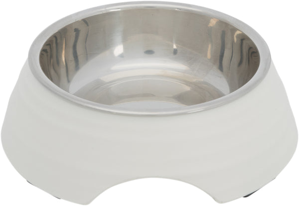 Trixie skål i rustfritt stål består av to deler; innerskål og skålholder. Disse kan brukes hver for seg eller sammen da innerskålen kan tas ut. Skålene er fine som både vannskåler og matskåler og passer både til hund og katt. 